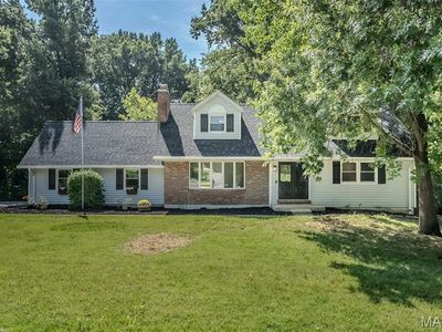 5935 Lafayette Dr