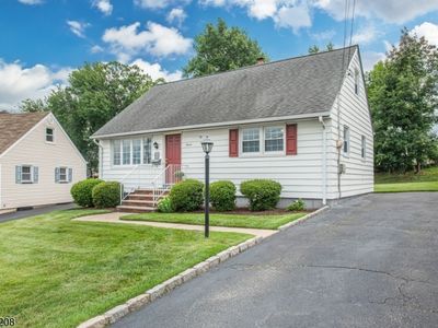 Property at 11 Susan Ct, Clifton, NJ