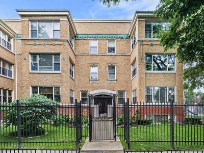 4447 N Magnolia Ave #2