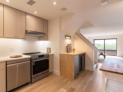 199 Coolidge Ave APT 313