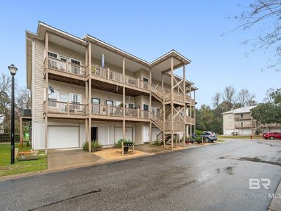 4 Yacht Club Dr APT 166
