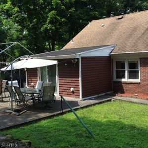 114 Sussex Ave