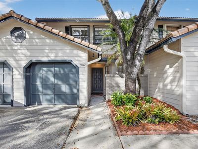 9012 Vineyard Lake Dr