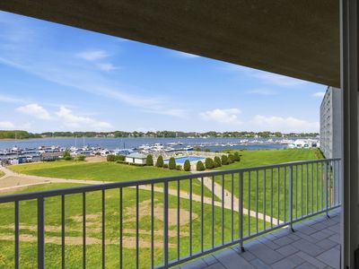 100 Cove Way Unit 409