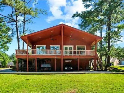 156 Cove Ln