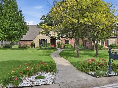 3740 Redmont Trce