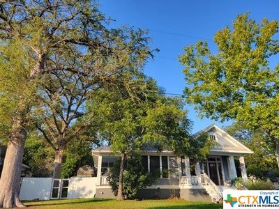 206 Willow Ave