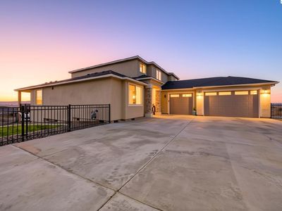 6557 Argos St