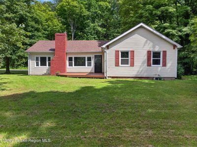 33 Warren Myers Road