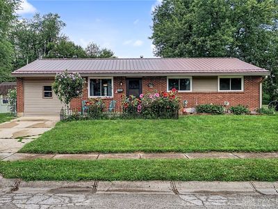 1105 S Main St