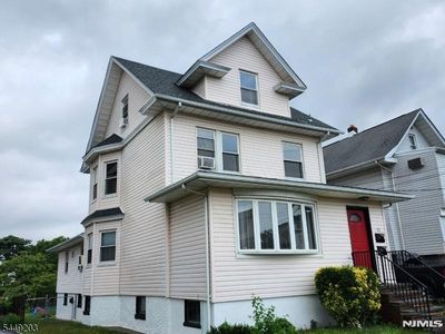 33 Livingston Ave