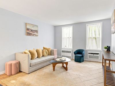 311 E 25th St APT 3A