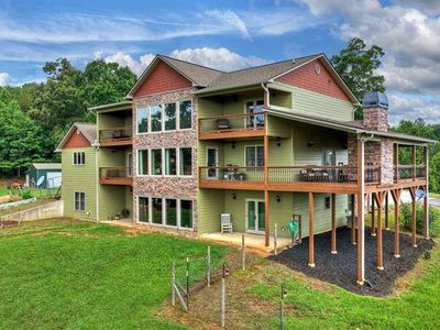384 Dean Rd