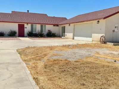 Property at 4638 E Avenue H, Lancaster, CA
