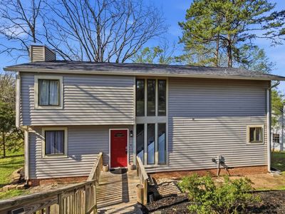 1201 Winding Way