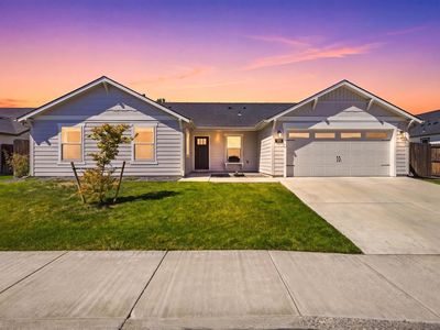 832 W 29th Pl