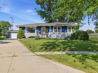 318 SE Wanda Dr