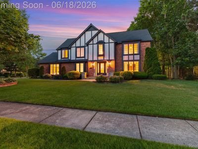 11295 Hillcrest Dr