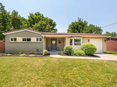 3340 S Santa Rosa Dr