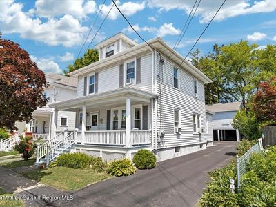10 Oakwood Boulevard