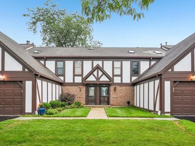 7353 Canterbury Pl