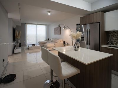 5300 Paseo Blvd #812