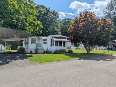 105 Clayton Dr