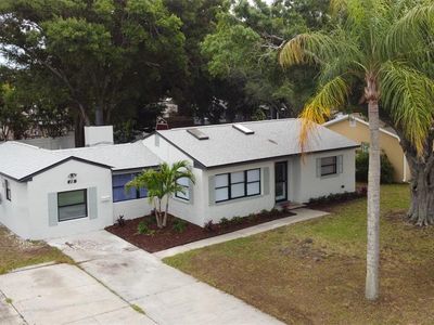 15 N Saturn Ave