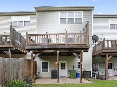 416 Woodbark Ct
