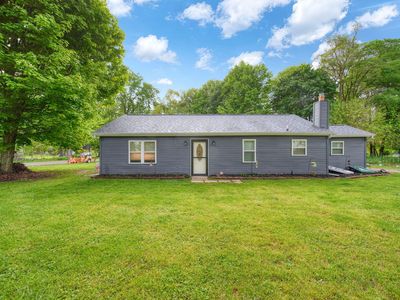 3293 Albion Rd