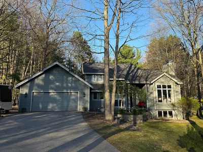 3891 Village Circle Dr