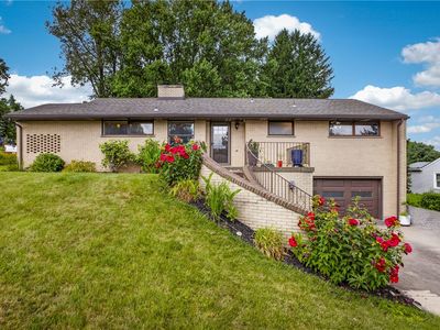 11 Ellen Dr