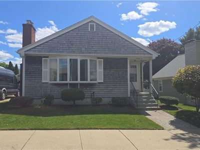 22 Stonelaw Ave