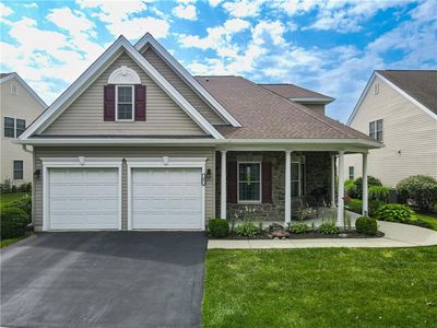 47 Edinburgh Dr