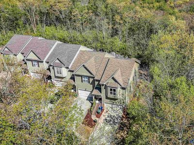 218 Treetop Dr NE