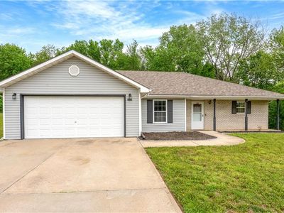 500 Angus Ln