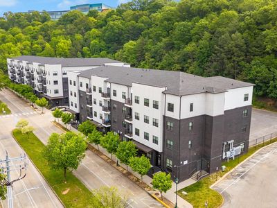 804 Riverfront Pkwy APT 405