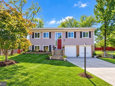 2400 Mary Pl