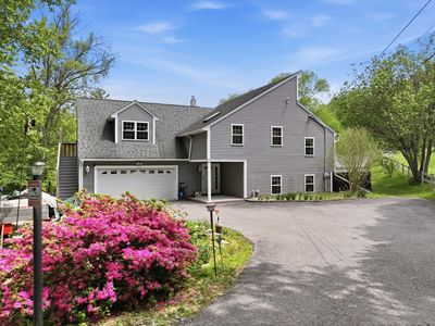 998 Guelphwood Rd