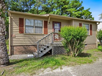 705 3rd Ave. S #B
