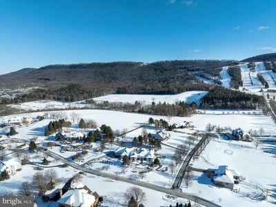 220 Mount Pleasant Dr