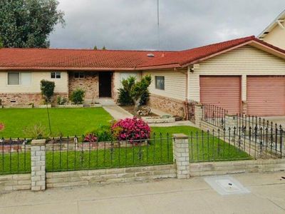 1633 Walnut Ave