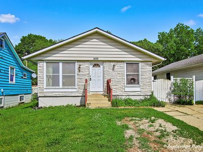 1429 N Pleasant Dr
