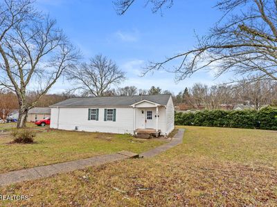 102 Lawton Rd