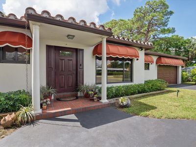 4120 SW 1ST Court