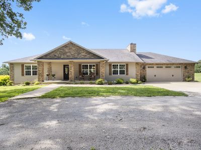 10086 Private Road 8823