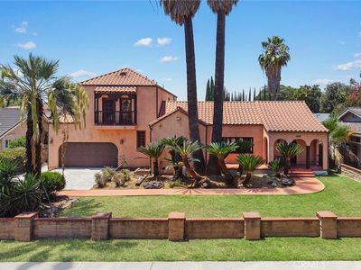 1135 S Santa Anita Ave