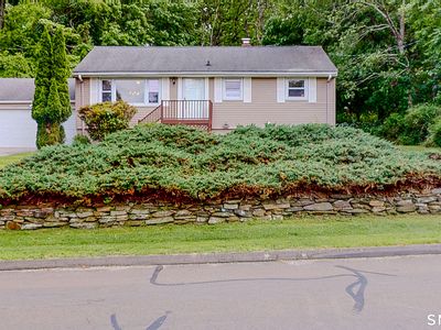 41 Capitol Drive