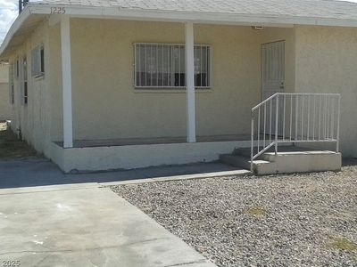 1225 W Van Buren Ave