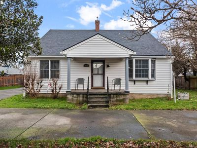 9311/9315 SE Grant St